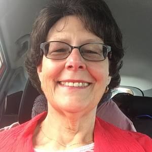 Meet your Posher, Lorrie